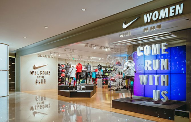 Nike satser stadig mer på kvinner og har nå egne butikker tilpasset denne målgruppen. Denne butikken befinner seg i Shanghai i Kina.