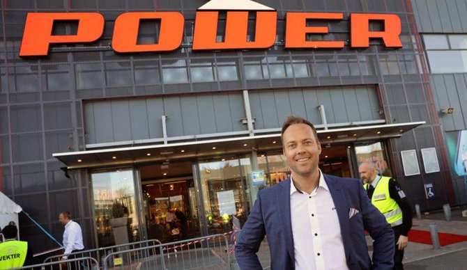 BUTIKKÅPNING: 5. mai var det en grandios åpning av den første Power-butikken på Alnabru i Oslo.  